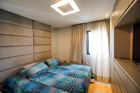 Apartamento à venda com 151m², 4 quartos e 3 vagasSuíte 2