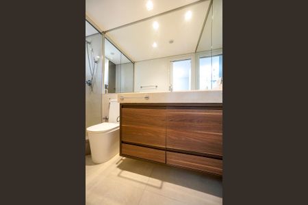 Apartamento à venda com 151m², 4 quartos e 3 vagasBanheiro da Suíte 1