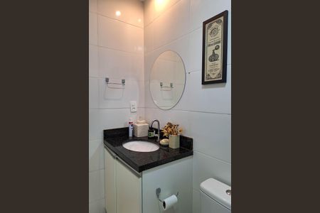 Casa à venda com 105m², 2 quartos e 1 vaga Casa à venda com 105m², 2 quartos e 1 vagaBanheiro Social