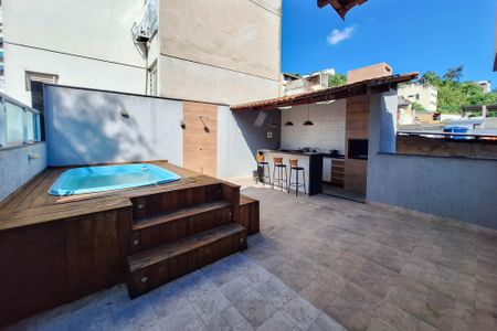 Casa à venda com 105m², 2 quartos e 1 vaga Casa à venda com 105m², 2 quartos e 1 vagaTerraço