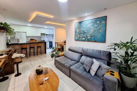 Casa à venda com 105m², 2 quartos e 1 vaga Casa à venda com 105m², 2 quartos e 1 vagaSala