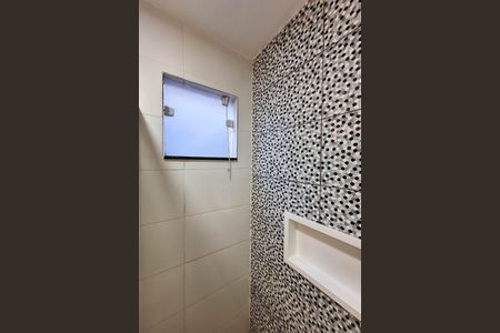 Casa à venda com 105m², 2 quartos e 1 vaga Casa à venda com 105m², 2 quartos e 1 vagaBanheiro Social