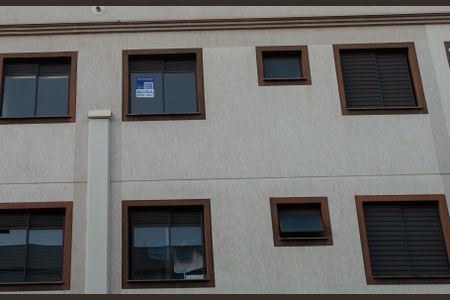 Apartamento para alugar com 43m², 2 quartos e 1 vagaPlaquinha - Adesivo