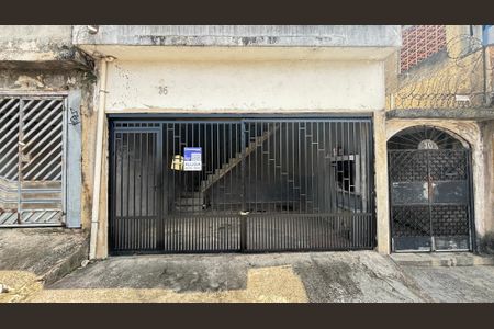 Casa para alugar com 38m², 1 quarto e sem vaga Casa para alugar com 38m², 1 quarto e sem vagaFachada