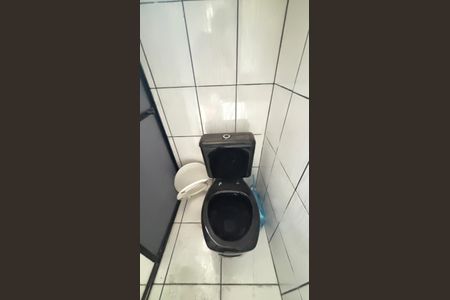 Casa para alugar com 38m², 1 quarto e sem vaga Casa para alugar com 38m², 1 quarto e sem vagaBanheiro