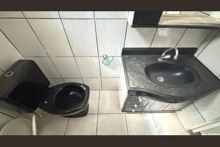 Casa para alugar com 38m², 1 quarto e sem vaga Casa para alugar com 38m², 1 quarto e sem vagaBanheiro