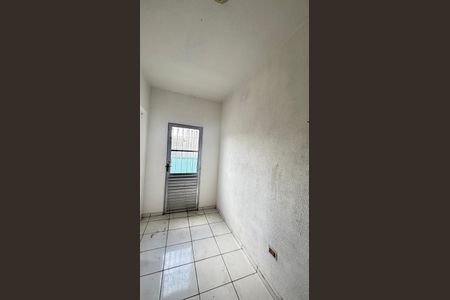 Casa para alugar com 38m², 1 quarto e sem vaga Casa para alugar com 38m², 1 quarto e sem vagaSala
