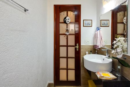 Apartamento para alugar com 106m², 2 quartos e 1 vaga Apartamento para alugar com 106m², 2 quartos e 1 vagaBanheiro