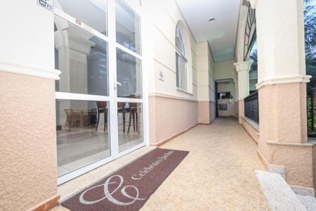 Apartamento para alugar com 136m², 2 quartos e 3 vagasEntrada