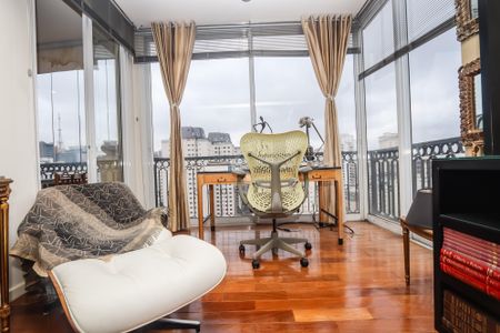 Apartamento para alugar com 136m², 2 quartos e 3 vagasEscritório da Sala