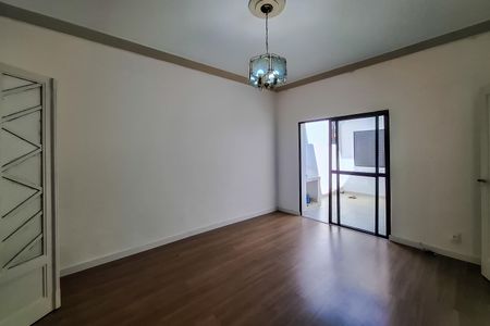 Casa à venda com 100m², 3 quartos e 1 vagaSala