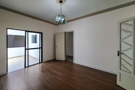 Casa à venda com 100m², 3 quartos e 1 vagaSala