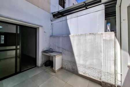 Casa à venda com 100m², 3 quartos e 1 vagaÁrea de Serviço