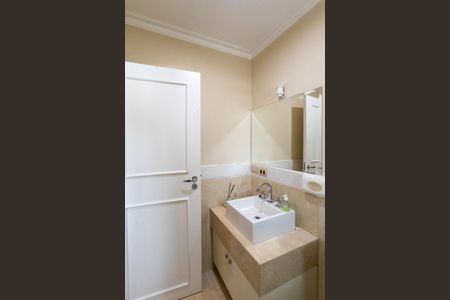 Casa à venda com 900m², 8 quartos e 6 vagas Casa à venda com 900m², 8 quartos e 6 vagasBanheiro da Suíte 4