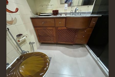 Apartamento à venda com 80m², 2 quartos e 1 vagaBanheiro