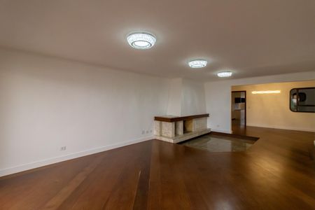 Apartamento à venda com 220m², 4 quartos e 3 vagas Apartamento à venda com 220m², 4 quartos e 3 vagasSala