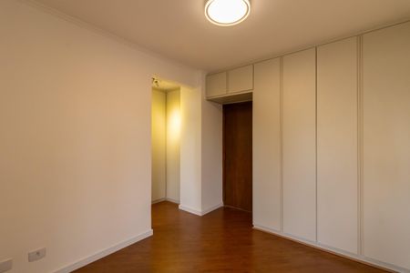 Apartamento à venda com 220m², 4 quartos e 3 vagas Apartamento à venda com 220m², 4 quartos e 3 vagasSuíte 3