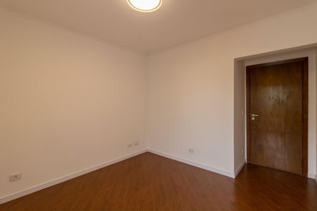 Apartamento à venda com 220m², 4 quartos e 3 vagas Apartamento à venda com 220m², 4 quartos e 3 vagasEscritorio