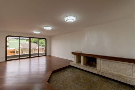 Apartamento à venda com 220m², 4 quartos e 3 vagas Apartamento à venda com 220m², 4 quartos e 3 vagasSala