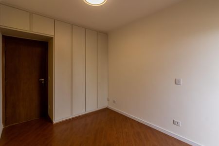 Apartamento à venda com 220m², 4 quartos e 3 vagas Apartamento à venda com 220m², 4 quartos e 3 vagasSuíte 3