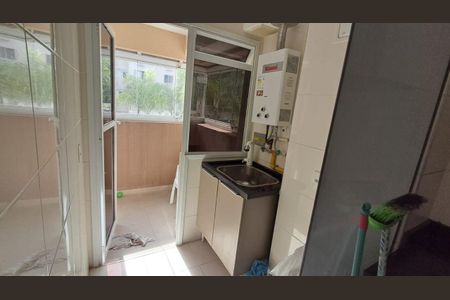 Apartamento à venda com 62m², 2 quartos e 1 vaga Apartamento à venda com 62m², 2 quartos e 1 vagaÁrea de Serviço