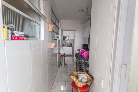 Apartamento à venda com 110m², 3 quartos e 1 vagaÁrea de Serviço