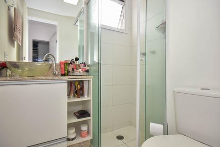 Apartamento à venda com 70m², 2 quartos e 2 vagasBanheiro Suíte