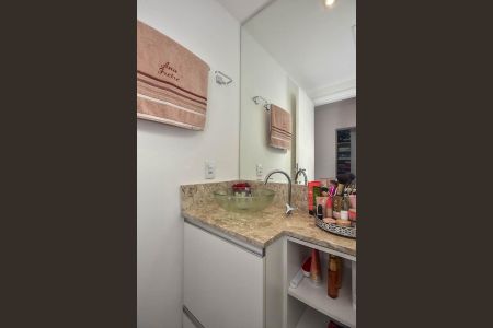 Apartamento à venda com 70m², 2 quartos e 2 vagasBanheiro Suíte