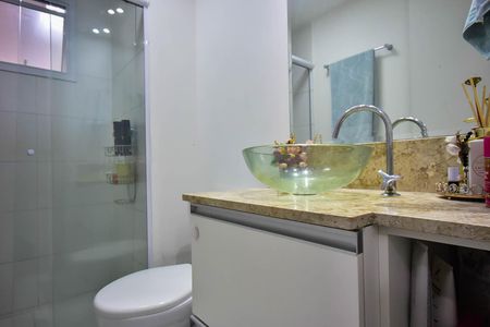 Apartamento à venda com 70m², 2 quartos e 2 vagasBanheiro