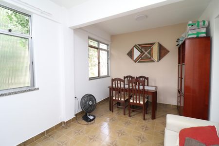 Apartamento para alugar com 60m², 2 quartos e 1 vagaSala