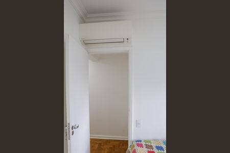 Apartamento à venda com 110m², 3 quartos e 1 vagaQuarto 2
