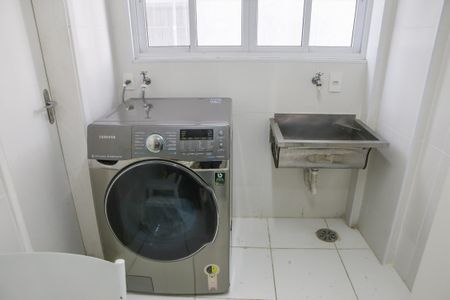 Apartamento à venda com 110m², 3 quartos e 1 vagaÁrea de Serviço