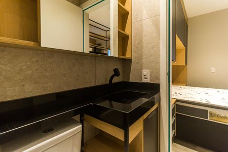 Studio para alugar com 35m², 1 quarto e 1 vaga Studio para alugar com 35m², 1 quarto e 1 vagaBanheiro