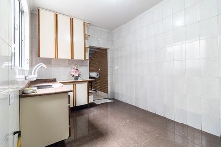 Casa à venda com 130m², 3 quartos e 2 vagas Casa à venda com 130m², 3 quartos e 2 vagasCozinha