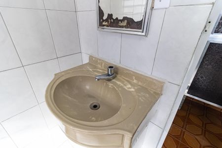 Casa à venda com 130m², 3 quartos e 2 vagas Casa à venda com 130m², 3 quartos e 2 vagasBanheiro