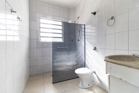 Casa à venda com 130m², 3 quartos e 2 vagas Casa à venda com 130m², 3 quartos e 2 vagasBanheiro