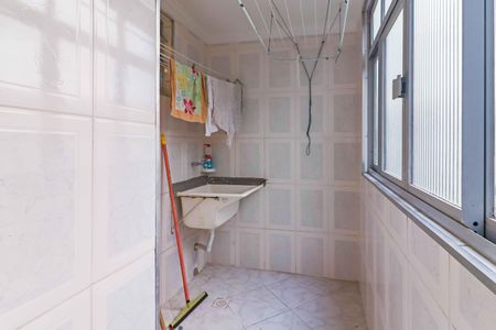 Apartamento à venda com 55m², 2 quartos e 1 vaga Apartamento à venda com 55m², 2 quartos e 1 vagaCozinha e Área de Serviço