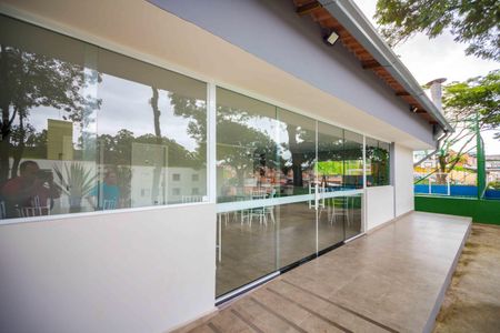 Apartamento à venda com 55m², 2 quartos e 1 vaga Apartamento à venda com 55m², 2 quartos e 1 vagaÁrea comum - Salão de festas