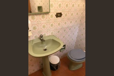 Casa à venda com 169m², 3 quartos e 2 vagas