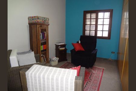 Casa à venda com 271m², 3 quartos e 2 vagas