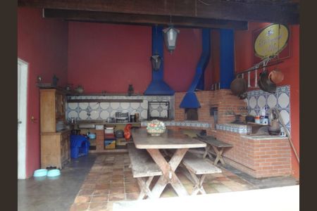 Casa à venda com 271m², 3 quartos e 2 vagas