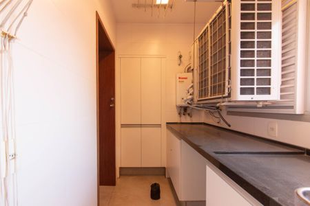 Apartamento à venda com 90m², 2 quartos e 2 vagasÁrea de Serviço