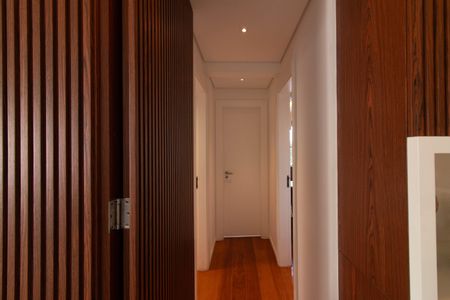 Apartamento à venda com 90m², 2 quartos e 2 vagasSuíte