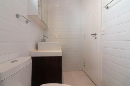 Apartamento à venda com 90m², 2 quartos e 2 vagasBanheiro da Suíte