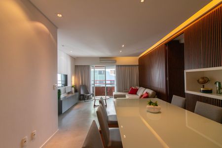 Apartamento à venda com 90m², 2 quartos e 2 vagasSala