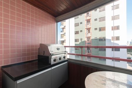 Apartamento à venda com 90m², 2 quartos e 2 vagasSacada da Sala