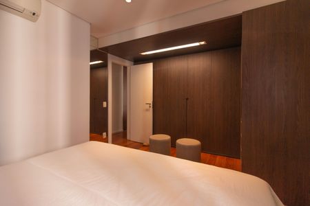 Apartamento à venda com 90m², 2 quartos e 2 vagasSuíte