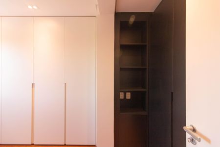 Apartamento à venda com 90m², 2 quartos e 2 vagasQuarto