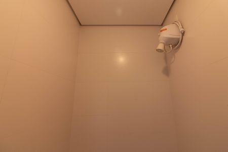 Apartamento à venda com 90m², 2 quartos e 2 vagasBanheiro de serviço