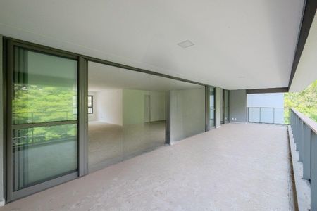 Apartamento à venda com 274m², 4 quartos e 4 vagas